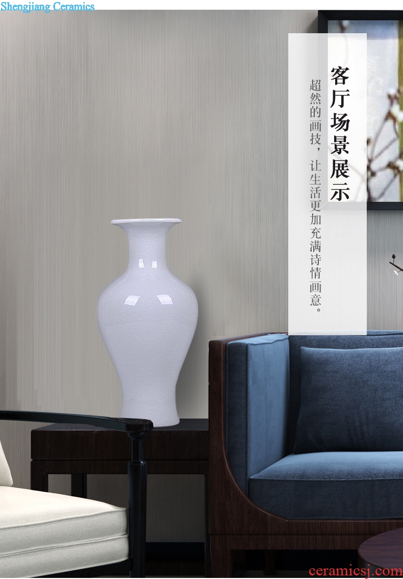 Jingdezhen ceramics white borneol crackle vase now Chinese style household decoration decoration is a sitting room