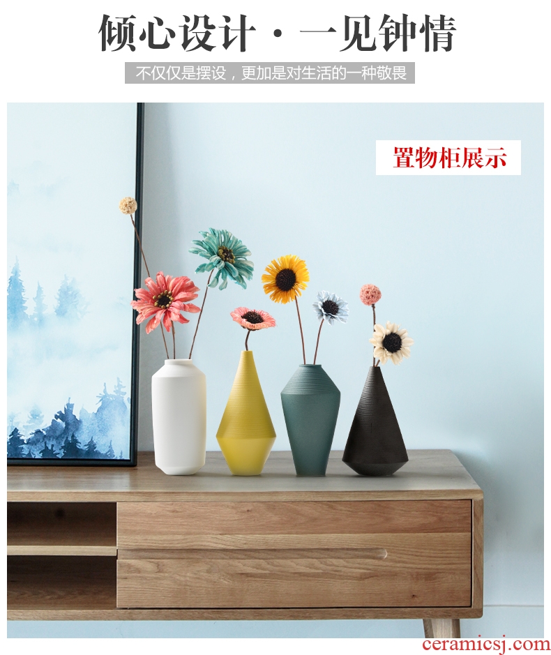 The Nordic contracted household adornment dried flowers flower arrangement TV ark place the sitting room porch creative ceramic vase