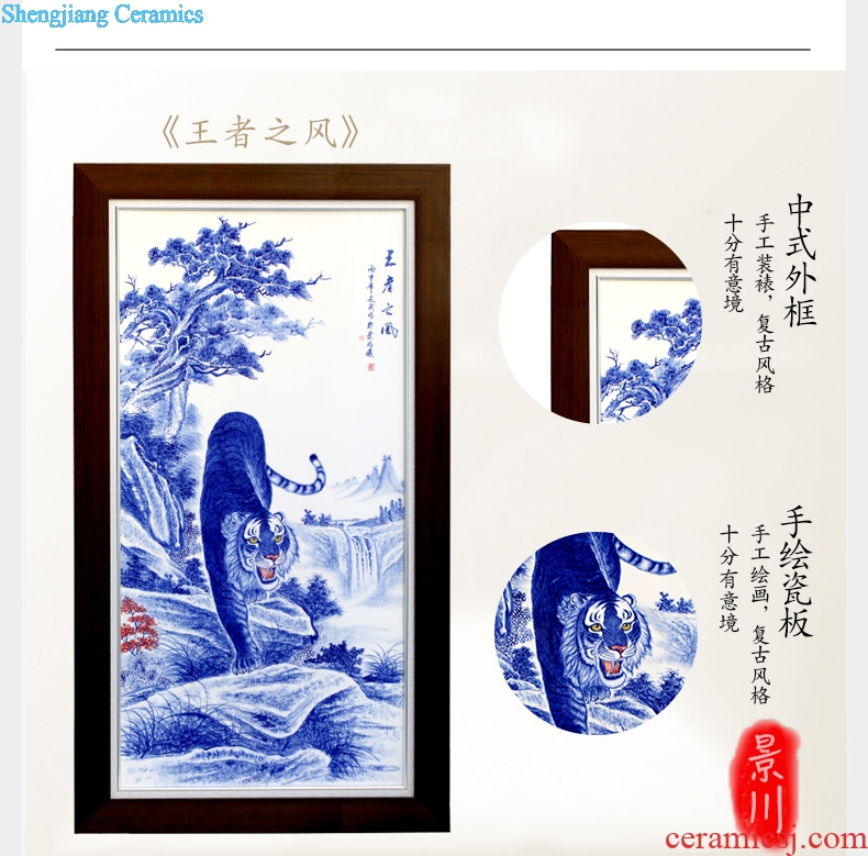 Hand the wind of the king of jingdezhen blue and white porcelain porcelain plate painter hangs a picture in the sitting room adornment study office