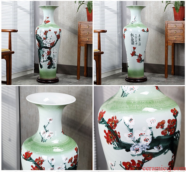 Jingdezhen ceramics of large vases, hand-painted potted european-style flower arrangement sitting room adornment is placed in porch sweets