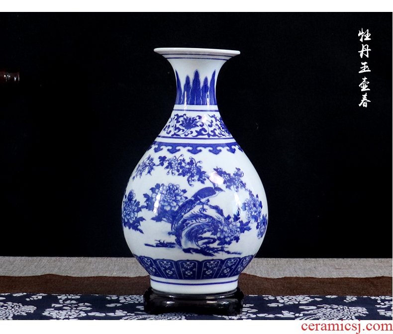 Blue and white porcelain vase furnishing articles flower arranging archaize little sitting room adornment handicraft gift of new Chinese style of jingdezhen ceramics