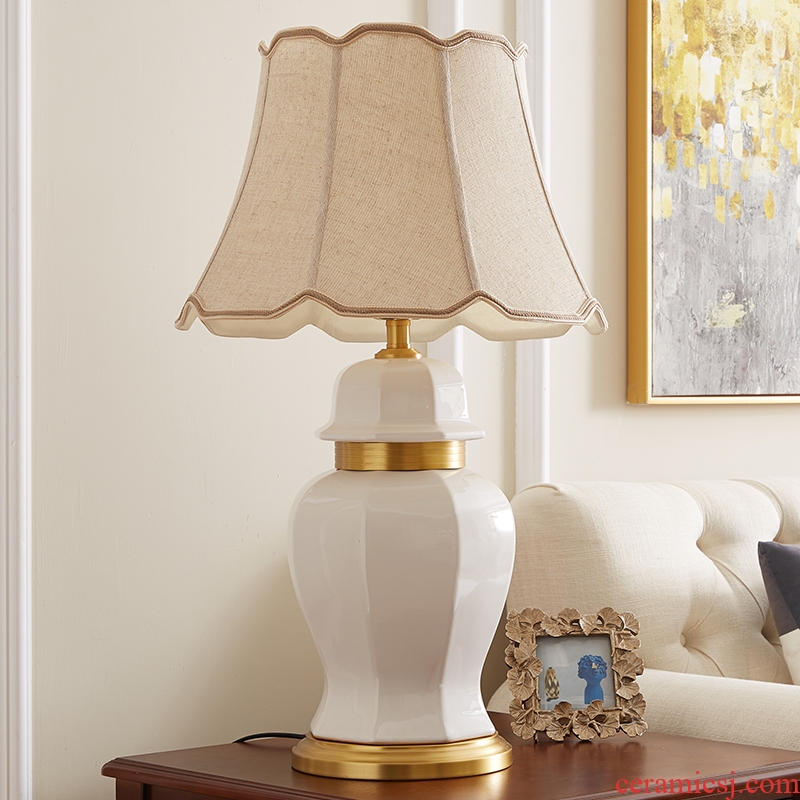 American desk lamp sitting room atmosphere contracted and contemporary jingdezhen ceramic classic villa model between the copper decoration lamp