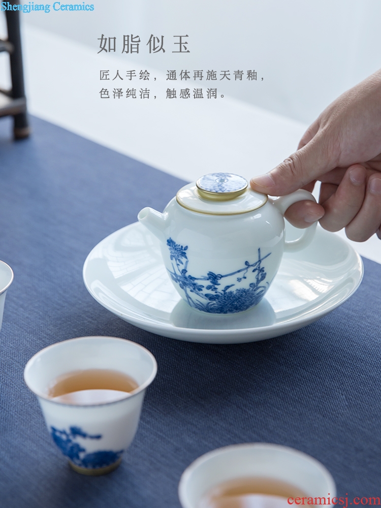 Jingdezhen handmade little teapot blue and white chrysanthemum hand-painted ceramic teapot suit household kung fu tea tea
