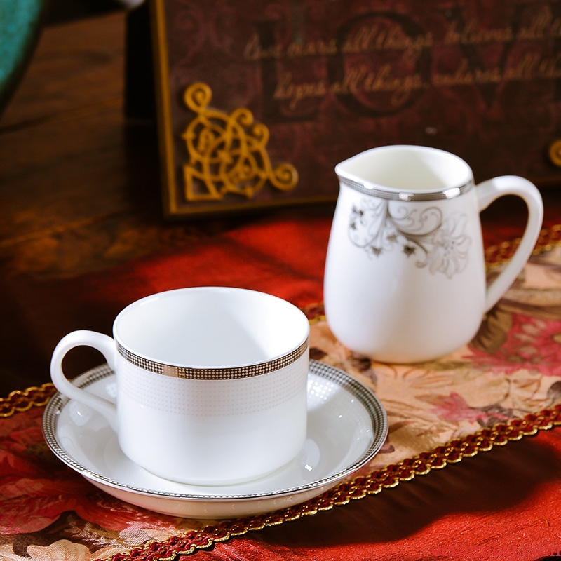 Ceramic coffee cup sets phnom penh European contracted bone porcelain coffee cup tea cups and saucers afternoon tea set