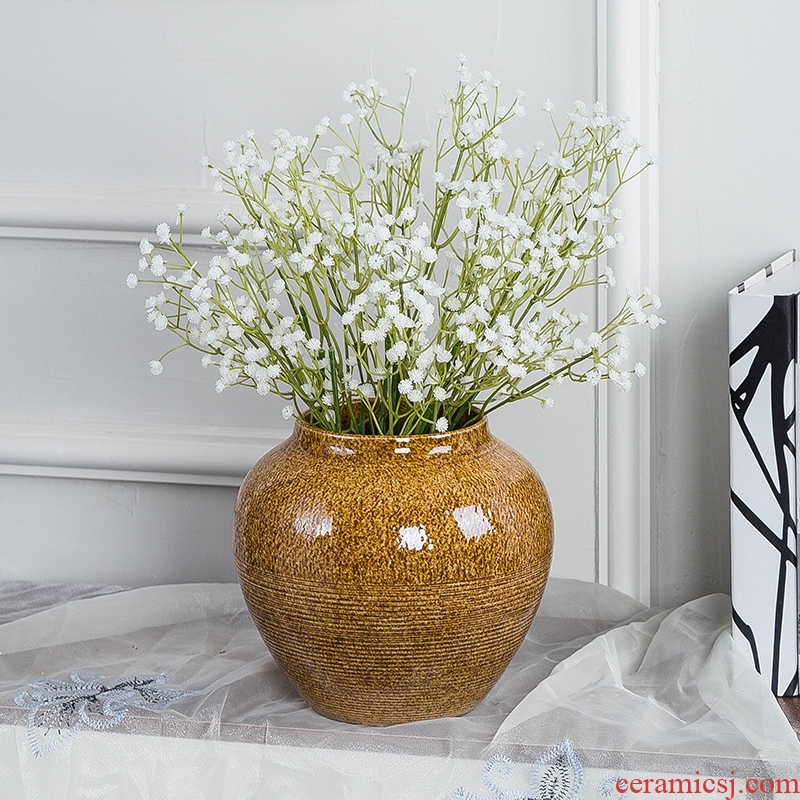 Gagarin's contemporary and contracted ceramic plug vase and restoring ancient ways