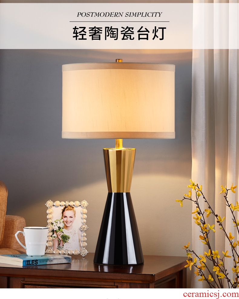 Light the luxury of postmodern American desk lamp adornment bedroom berth lamp European creative contracted ceramic sitting room warm marriage