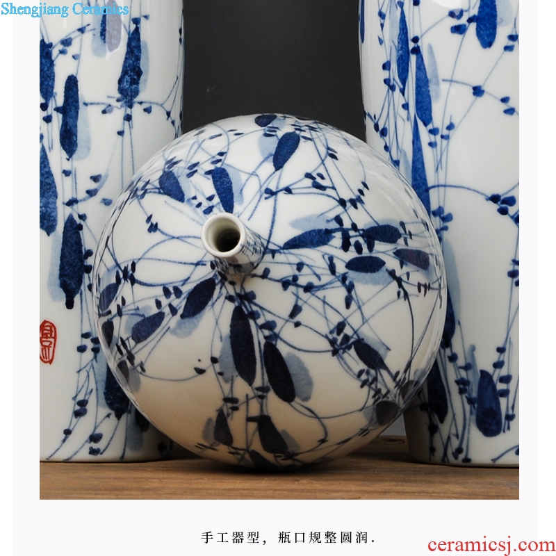 Jingdezhen blue and white porcelain vase three-piece creative decoration modern household dry flower decoration crafts are sitting room