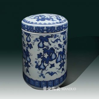 Jingdezhen porcelain ceramic blue and white porcelain art barrel cover pot ceramic porcelain storage storage tank