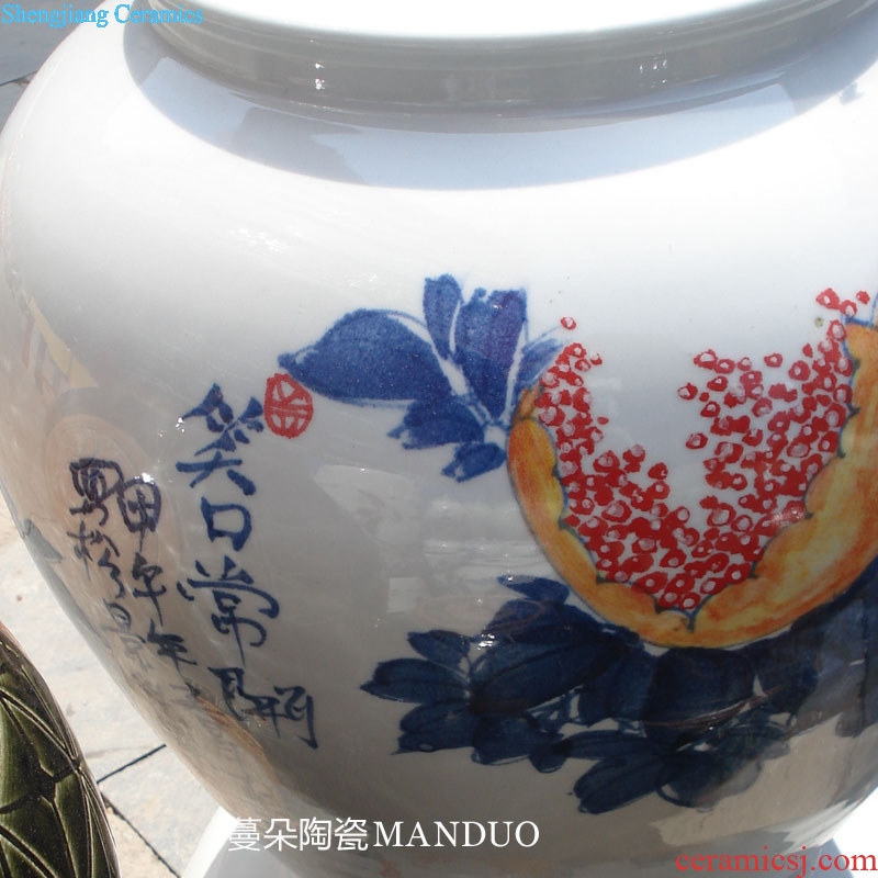 Jingdezhen hand-painted ceramic porcelain flowers cover meters installed oil tank hold 40 jins porcelain cover beautiful pot