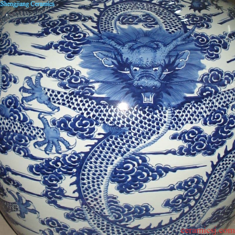 Jingdezhen blue and white celestial hand-painted qianlong dragon vase high-grade blue dragon air big vase tree
