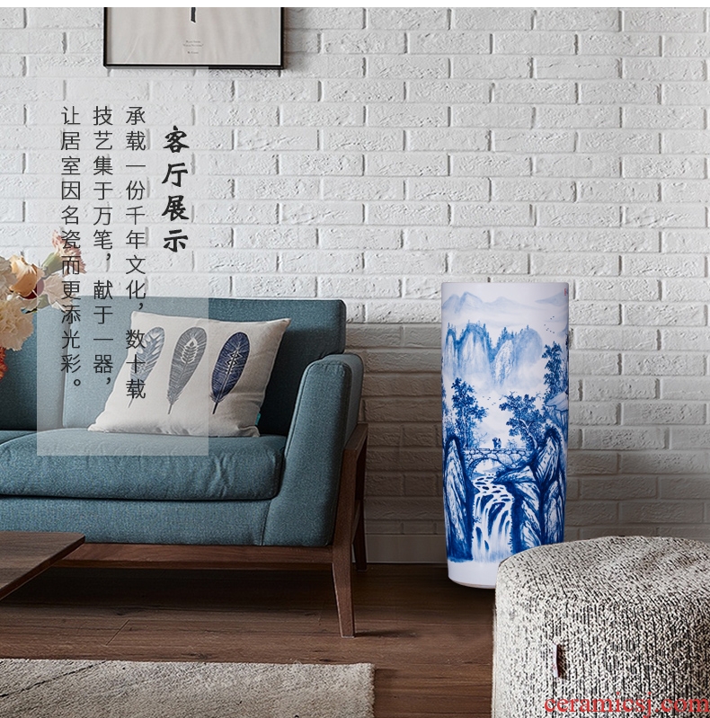 Jingdezhen ceramics famous master hand of large blue and white porcelain vase painting scroll cylinder sitting room place