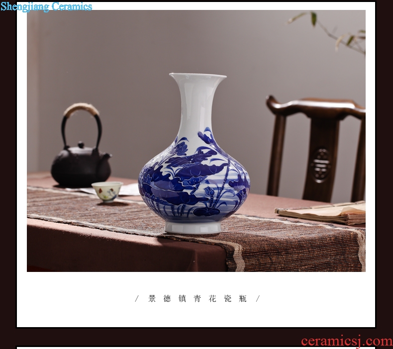 Fang city palace of jingdezhen ceramic antique relief of blue and white porcelain vases, household decoration is a sitting room adornment handicraft