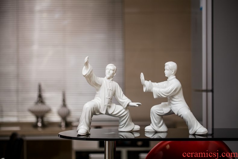 European ceramic figures place Chinese kung fu gift decoration decoration household act the role ofing is tasted creative new home sitting room