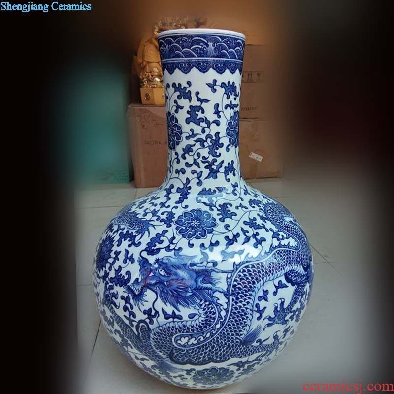 Longfeng grain blue and white tree hand-painted hand-painted longfeng grain blue and white porcelain vase atmosphere