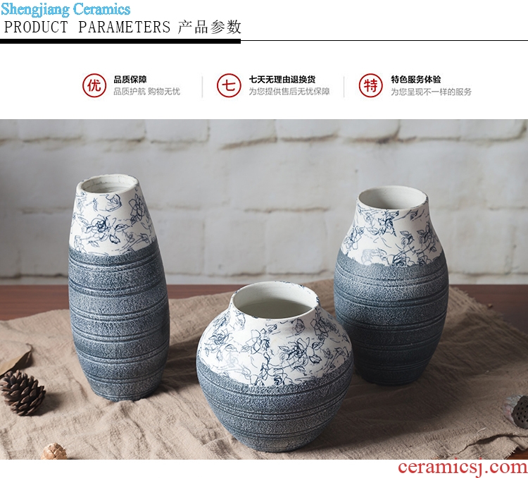 Jingdezhen ceramic household act the role ofing is tasted furnishing articles three-piece creative art vases, TV ark wine porch decoration