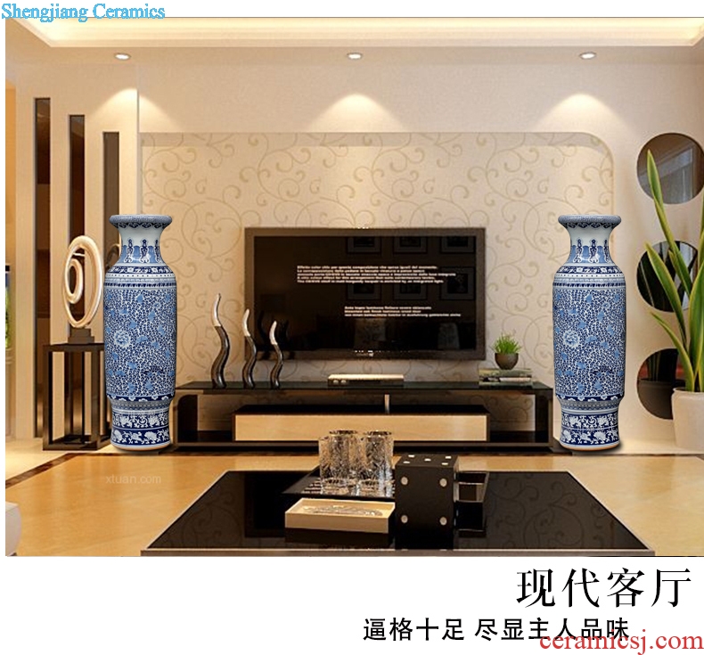 Jingdezhen ceramic of large vases, sitting room of Chinese style household furnishing articles hand-painted of blue and white porcelain lotus flower vase of porcelain of admiralty