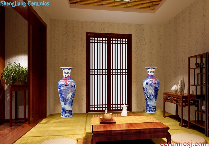 Jingdezhen ceramics hand-painted blue peacock of large vases, flower arrangement sitting room hotel opening decorative furnishing articles