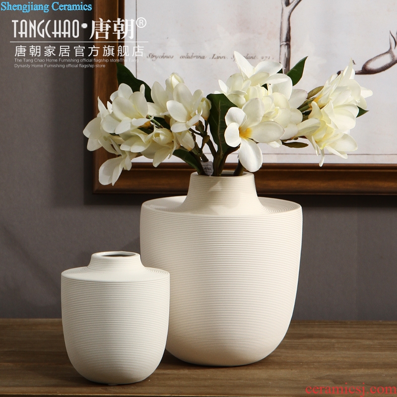 The tang dynasty white ceramic flower vases furnishing articles contemporary and contracted fashion household soft adornment sitting room office