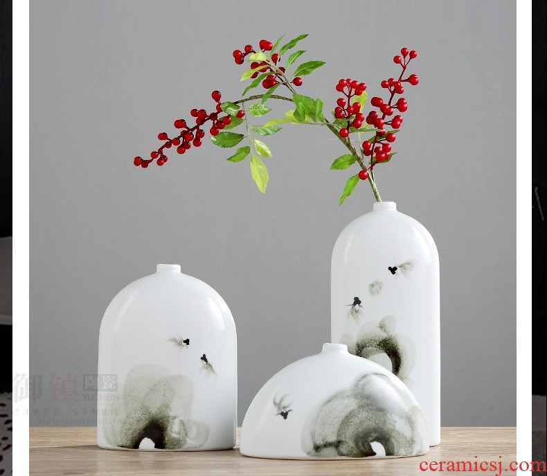Jingdezhen ceramic household modern vase desktop TV ark place adorn article sitting room of Chinese style art decoration