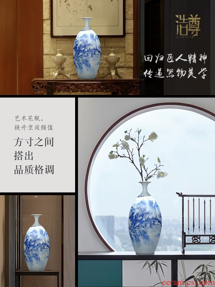 Master of jingdezhen blue and white porcelain ceramic vase hand-painted Chinese mountains scenery of jiangnan modern household adornment furnishing articles