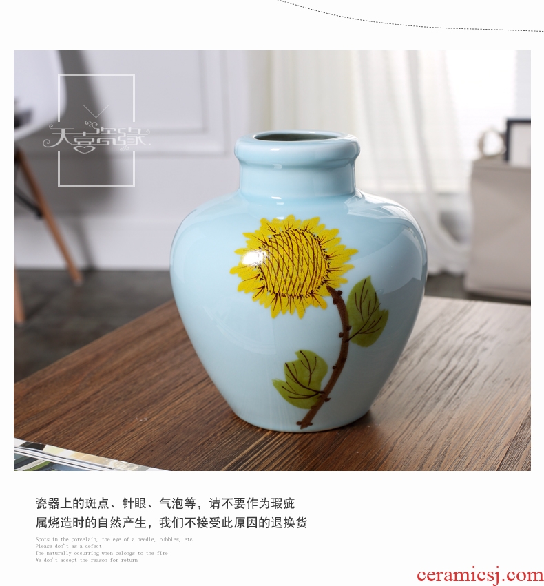 Jingdezhen contemporary and contracted ceramic vase furnishing articles creative living room small pure and fresh and dry flower arranging, table decorations