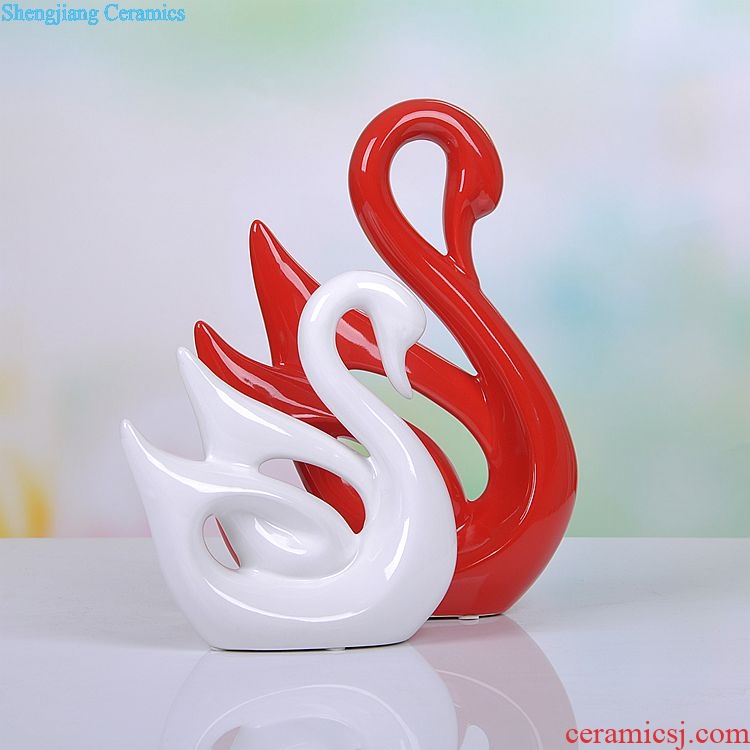 King's household act the role ofing is tasted furnishing articles creative new home decoration ceramic crafts wedding gift for the red white swan