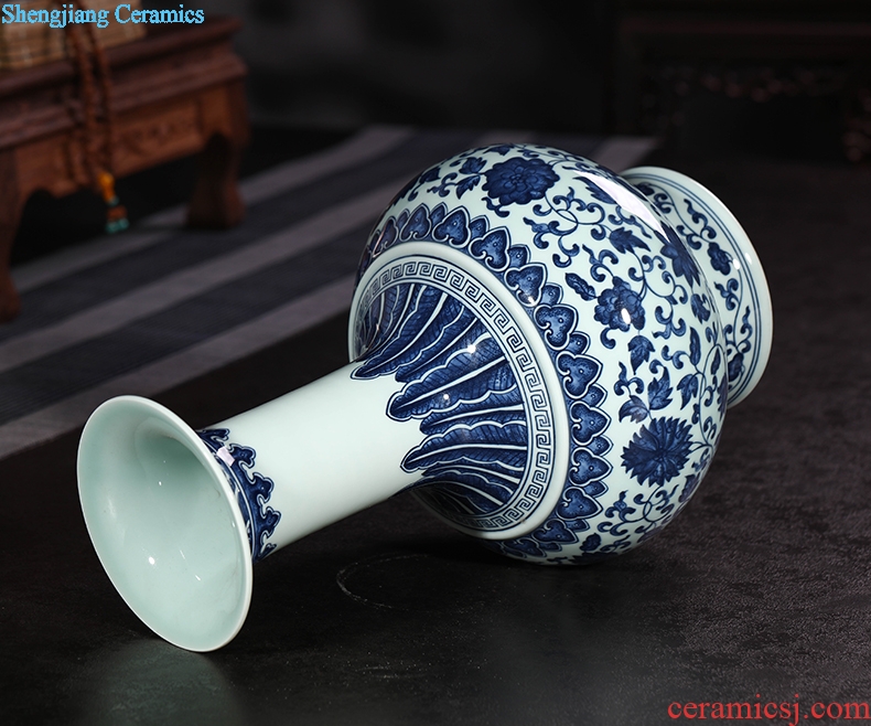 Jingdezhen ceramics vase blue and white porcelain sitting room of Chinese style household adornment porch furnishing articles furnishing articles