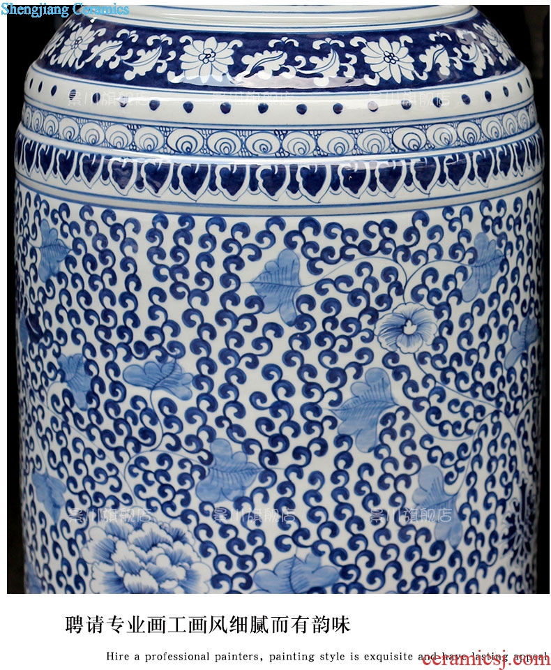 Jingdezhen ceramic of large vases, sitting room of Chinese style household furnishing articles hand-painted of blue and white porcelain lotus flower vase of porcelain of admiralty