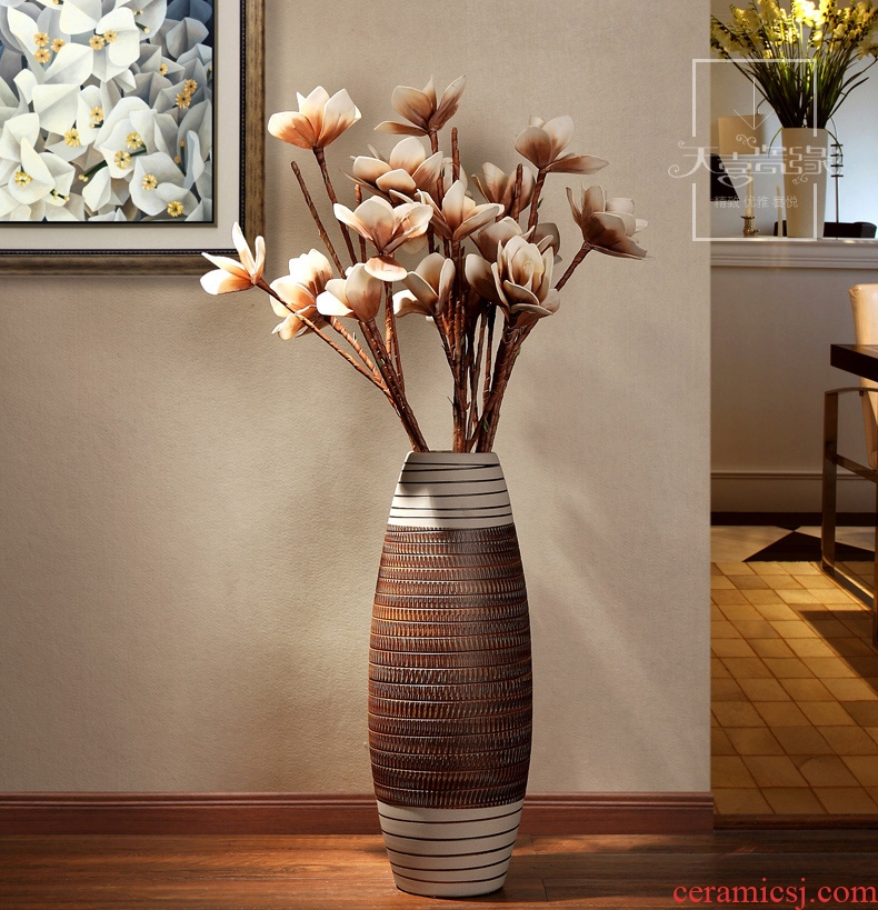 European ceramic vase of large modern fashion living room TV ark of dry flower arranging place hotel decoration