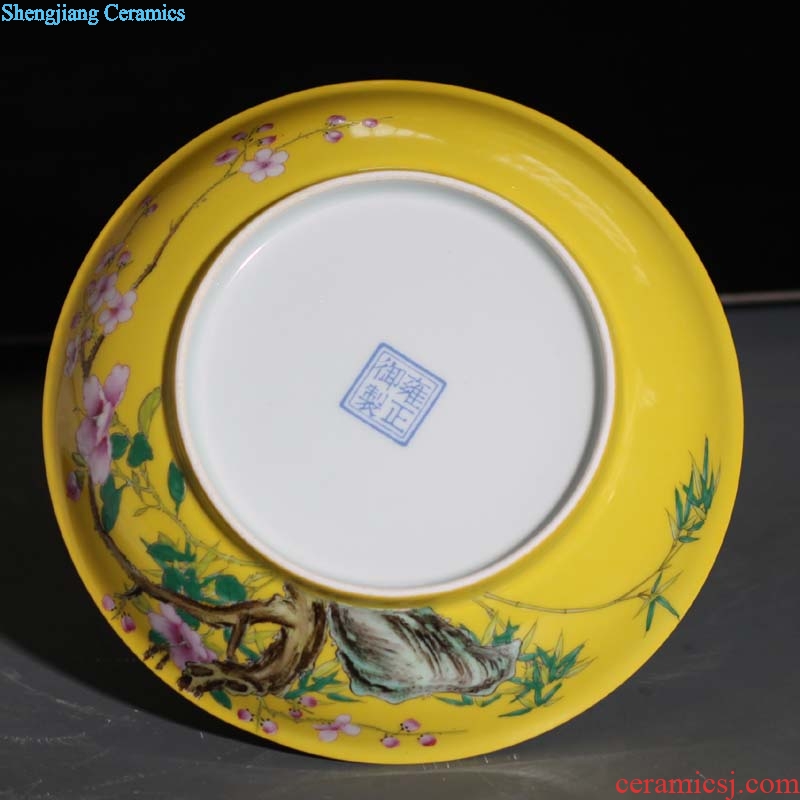 Jingdezhen in yellow flowers and birds yongzheng royal porcelain porcelain jingdezhen high imitation qing porcelain decoration butterfly plate