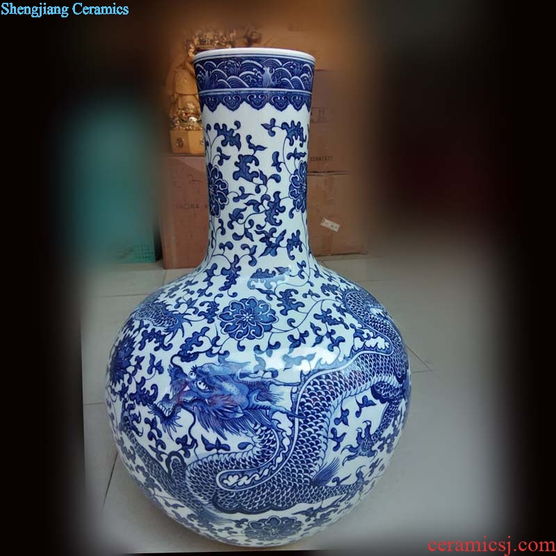 Longfeng grain blue and white tree hand-painted hand-painted longfeng grain blue and white porcelain vase atmosphere