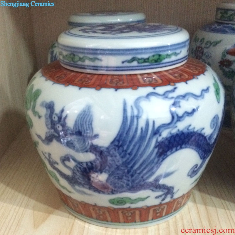 Jingdezhen hand-painted imitation Ming emperors pegasus day word walrus porcelain pot dou color day word can of many colors