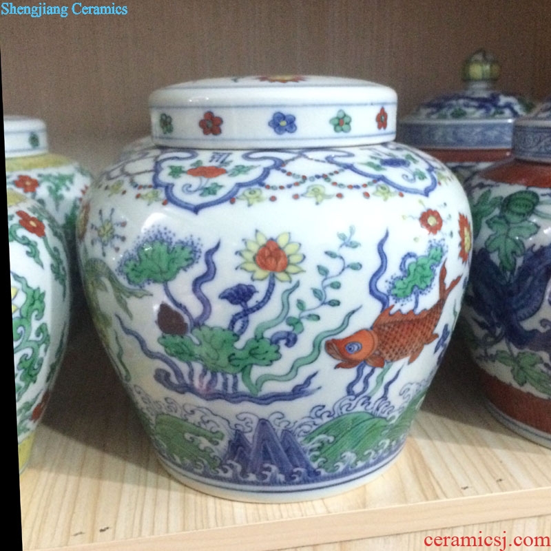 Jingdezhen hand-painted imitation Ming emperors pegasus day word walrus porcelain pot dou color day word can of many colors