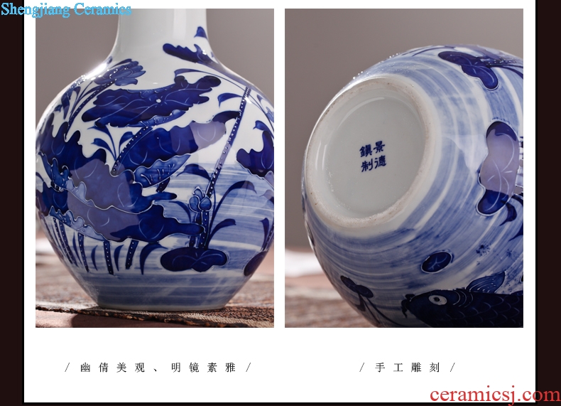 Fang city palace of jingdezhen ceramic antique relief of blue and white porcelain vases, household decoration is a sitting room adornment handicraft