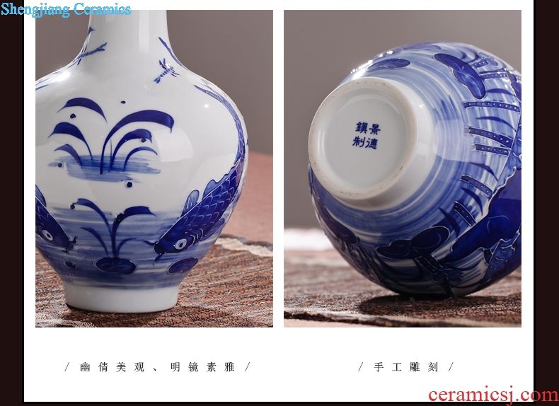 Fang city palace of jingdezhen ceramic antique relief of blue and white porcelain vases, household decoration is a sitting room adornment handicraft