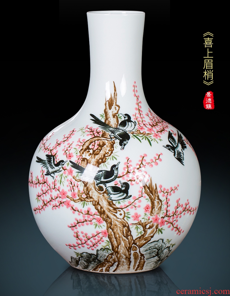 Master of jingdezhen ceramics beaming pastel hand-painted vases, flower arranging new Chinese style sitting room adornment is placed