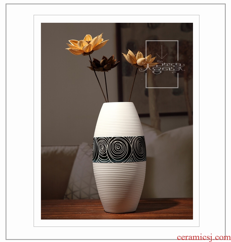 Contemporary and contracted three-piece ceramic vase in the living room TV ark wine home decoration handicraft furnishing articles