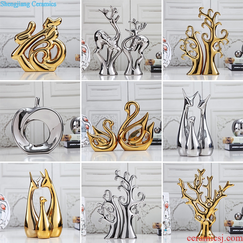 Modern creative contracted jingdezhen ceramic decoration handicraft furnishing articles set home TV ark european-style gifts