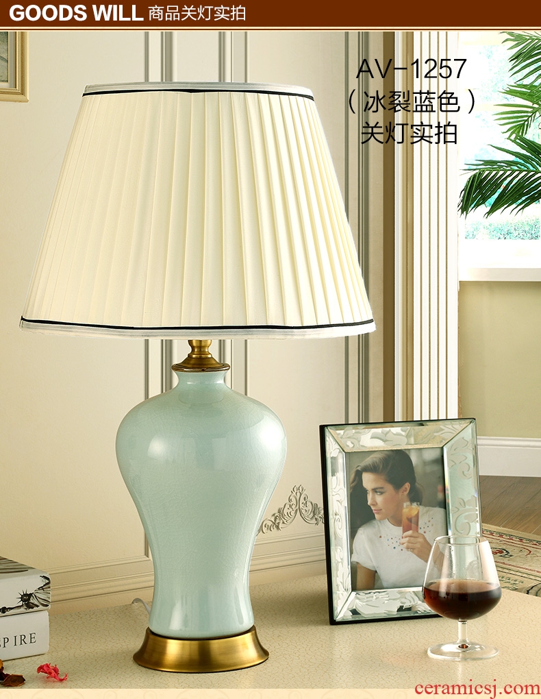 Santa marta tino ice crack Chinese ceramic desk lamp lights contracted copper study living room desk lamp of bedroom the head of a bed pack mail