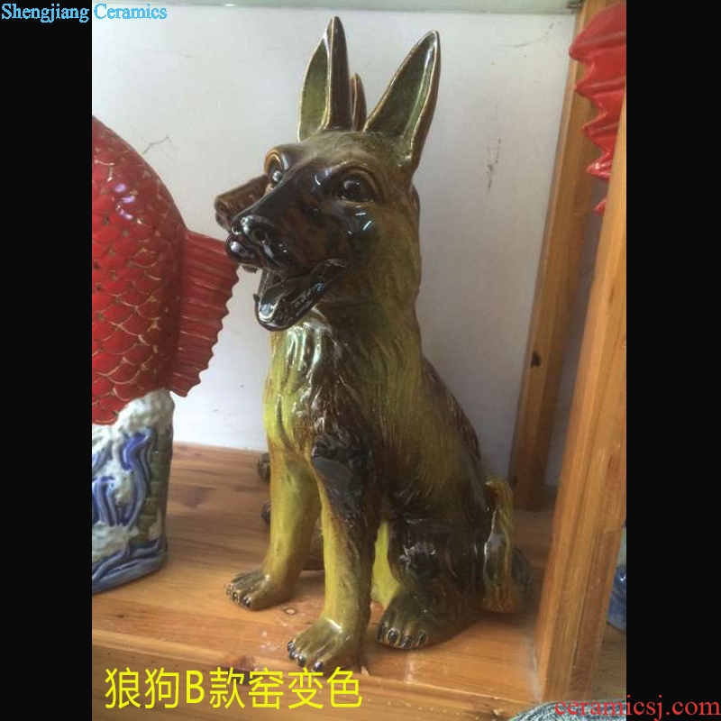 Jingdezhen porcelain furnishing articles furnishing articles three-dimensional sculpture German shepherd cute dogs standing guard German shepherd dog gatekeepers