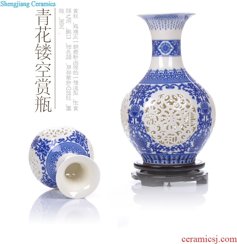 Jingdezhen ceramics ivory and exquisite hollow out of blue and white porcelain vase classical modern household act the role ofing is tasted furnishing articles in the living room