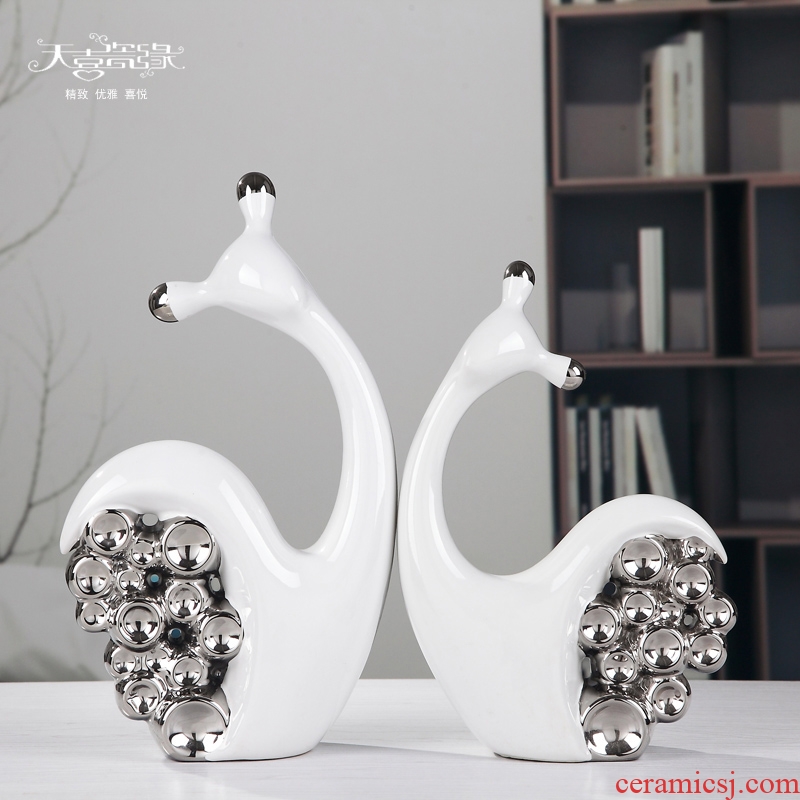Sitting room of contemporary and contracted household soft adornment European creative television wine porch ceramic handicraft furnishing articles