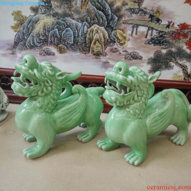Jingdezhen red kirin the mythical wild animal porcelain sculpture stereo furnishing articles furnishing articles red red kirin sculpture