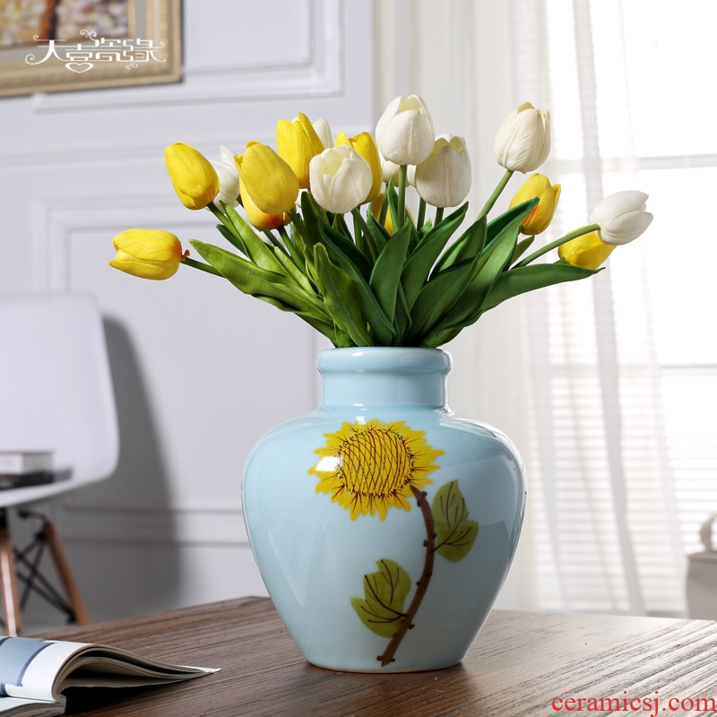 Jingdezhen contemporary and contracted ceramic vase furnishing articles creative living room small pure and fresh and dry flower arranging, table decorations