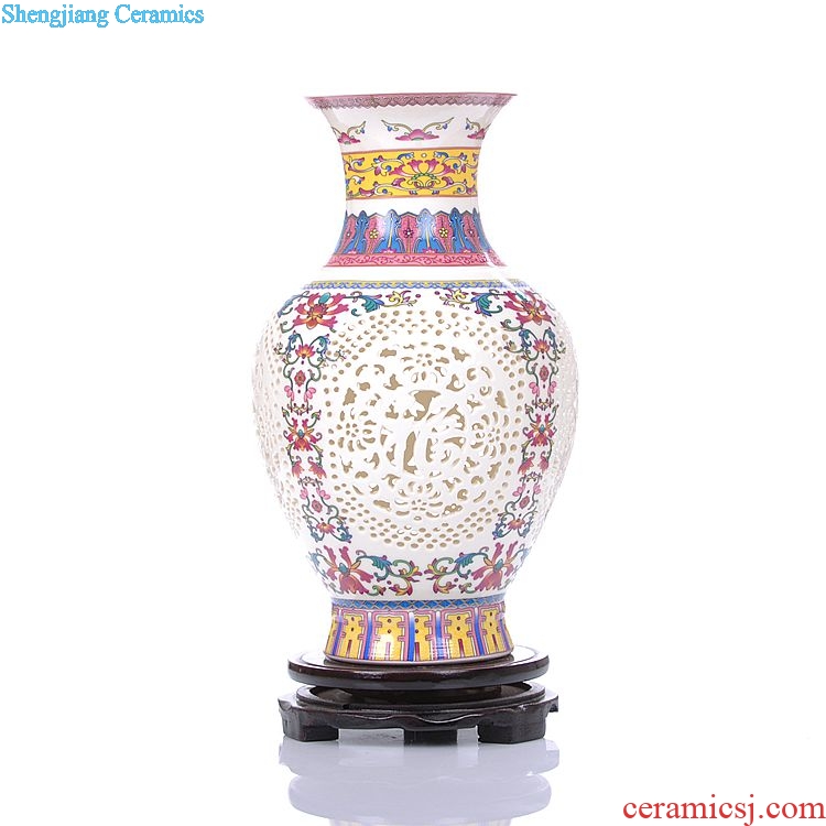 Jingdezhen ceramics ivory and exquisite hollow out of blue and white porcelain vase classical modern household act the role ofing is tasted furnishing articles in the living room