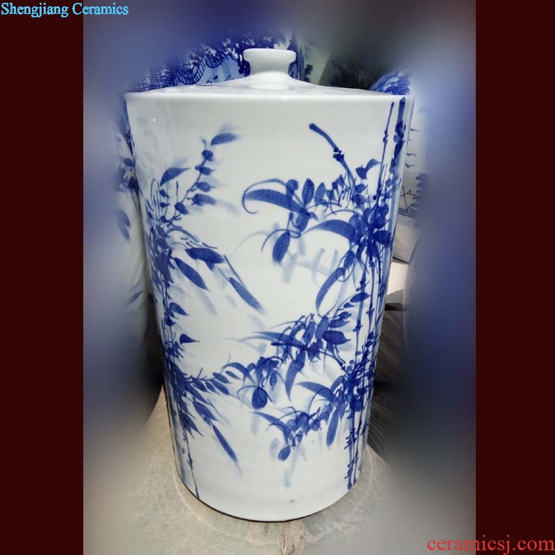 Jingdezhen ceramic porcelain hand-painted lotus cover pot pu 'er cake receives the seventh, peulthai the environmental m environmental tank