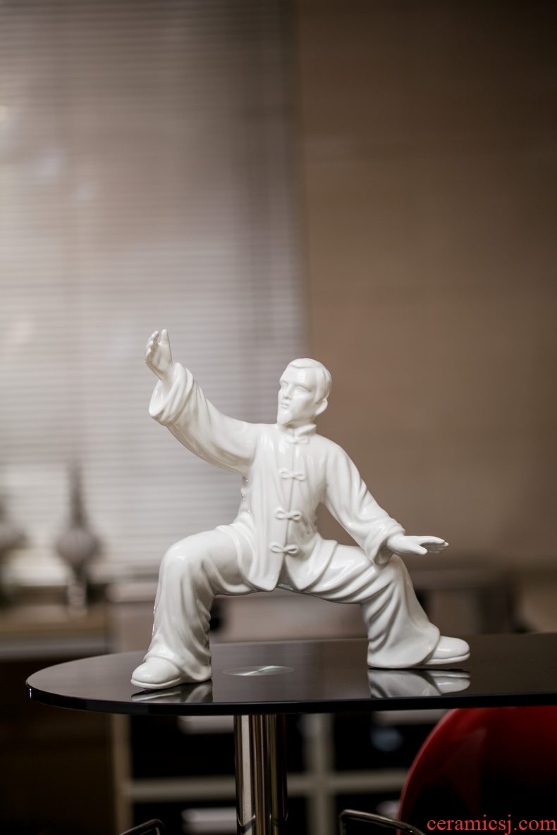 European ceramic figures place Chinese kung fu gift decoration decoration household act the role ofing is tasted creative new home sitting room