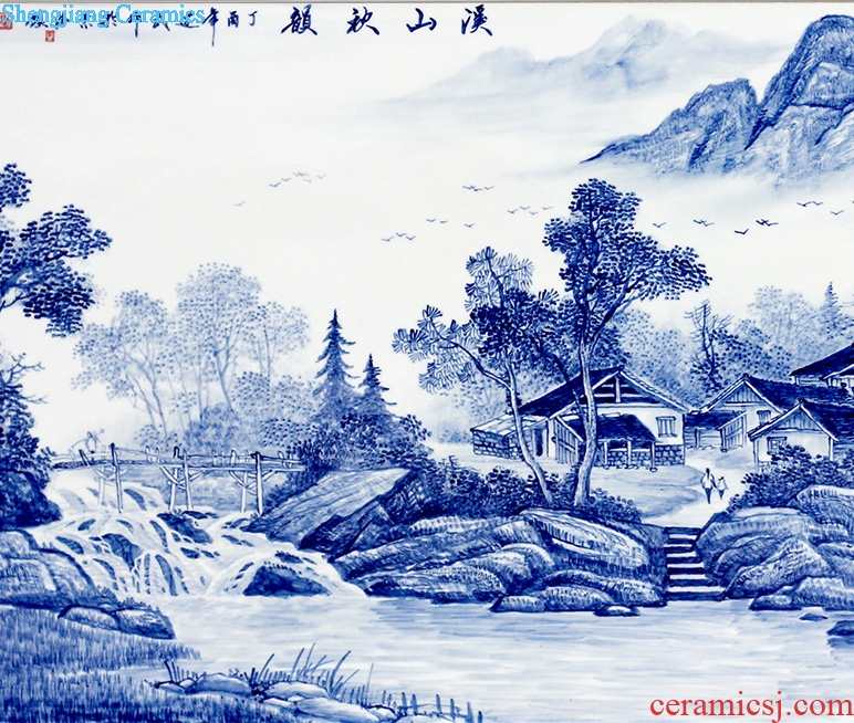 Jingdezhen blue and white landscape hand-painted porcelain plate adornment painter in the sitting room sofa background wall ceramic bedroom hangs a picture