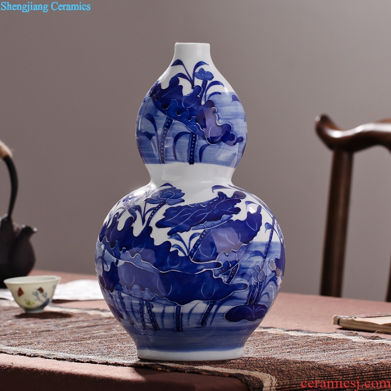 Fang city palace of jingdezhen ceramic antique relief of blue and white porcelain vases, household decoration is a sitting room adornment handicraft