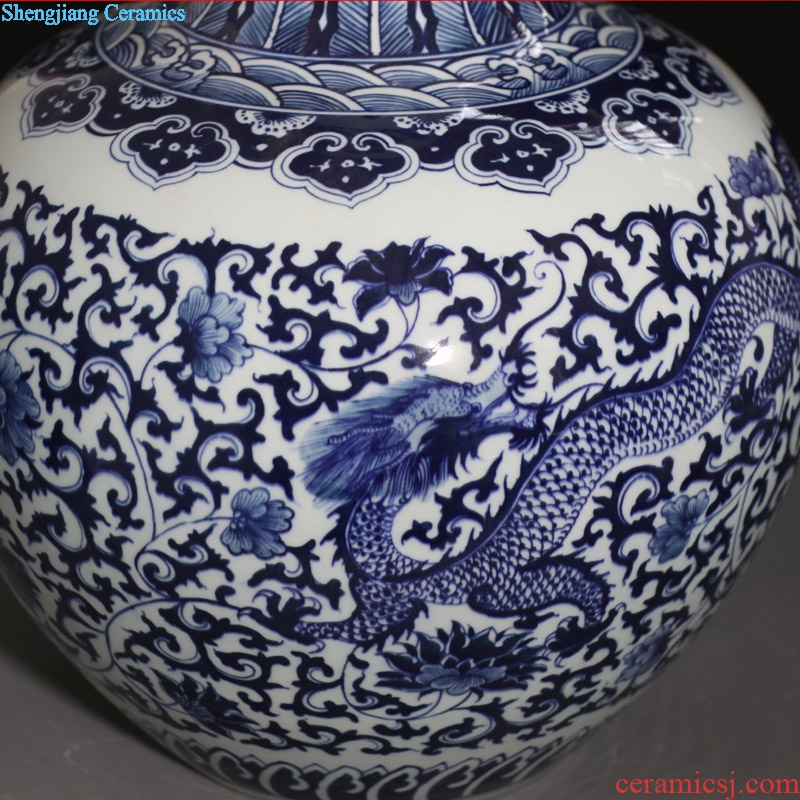 Longfeng grain blue and white tree hand-painted hand-painted longfeng grain blue and white porcelain vase atmosphere